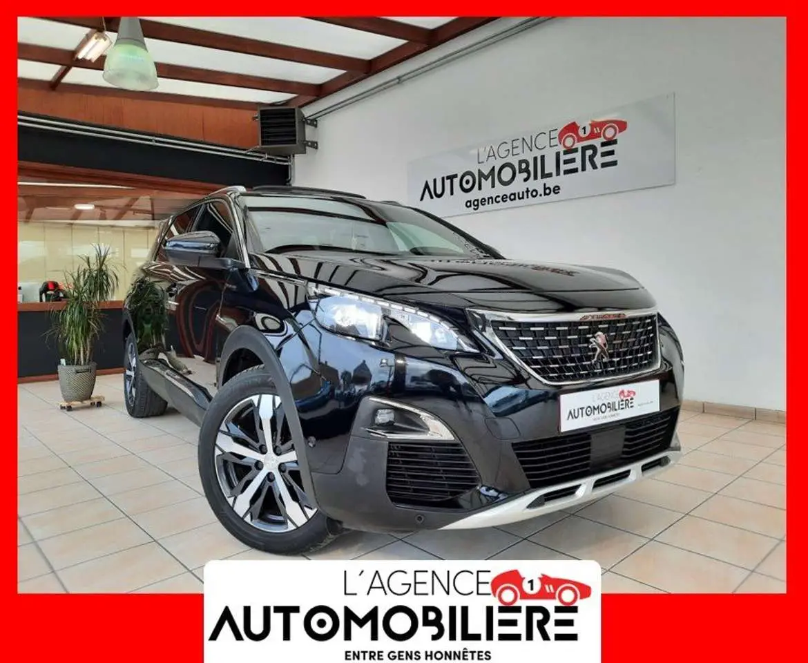 Photo 1 : Peugeot 5008 2018 Petrol