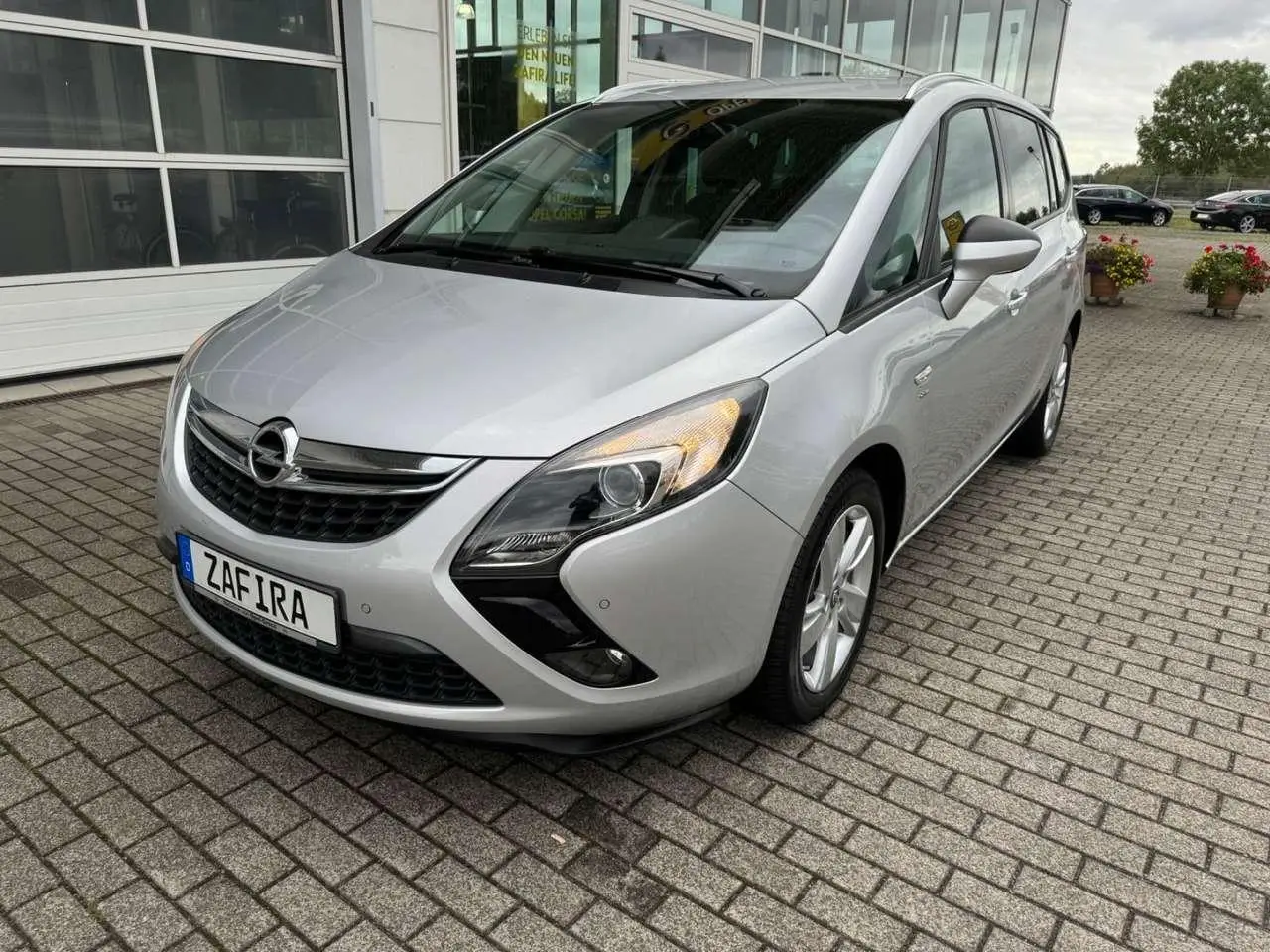 Photo 1 : Opel Zafira 2015 Petrol