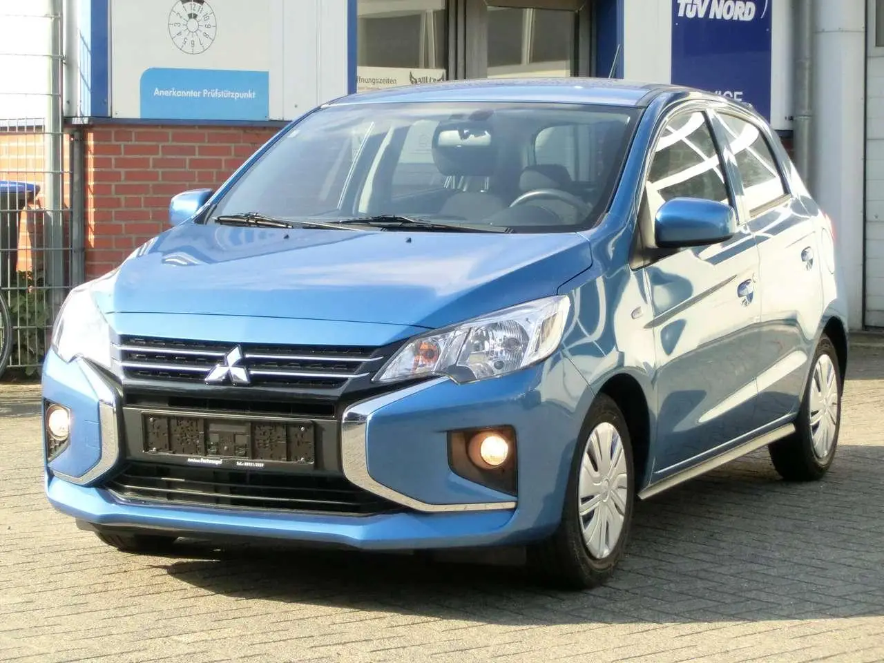 Photo 1 : Mitsubishi Space Star 2021 Petrol