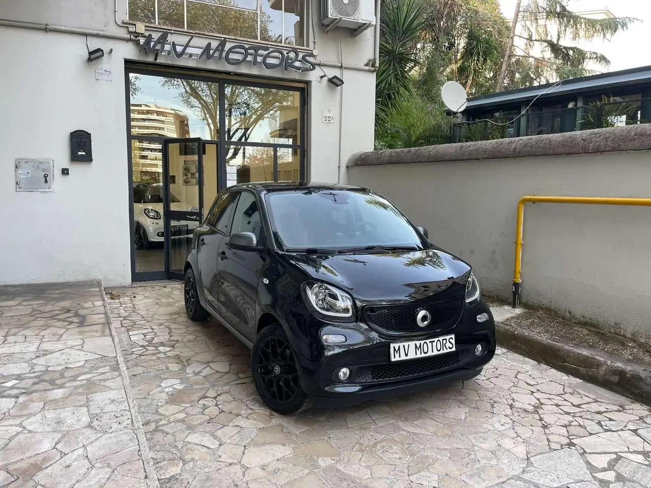 Photo 1 : Smart Forfour 2020 Petrol