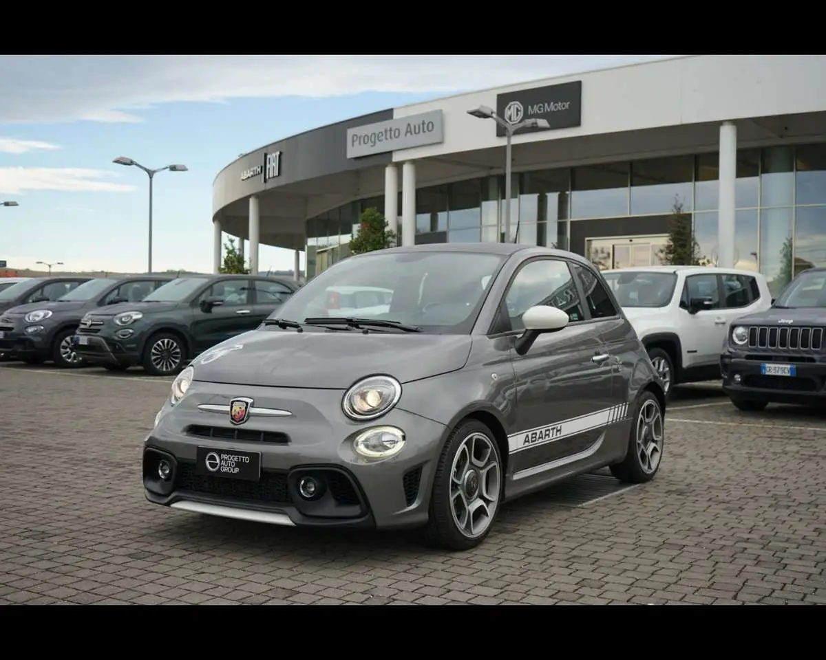 Photo 1 : Abarth 595 2022 Essence