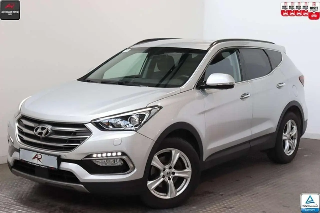 Photo 1 : Hyundai Santa Fe 2016 Diesel