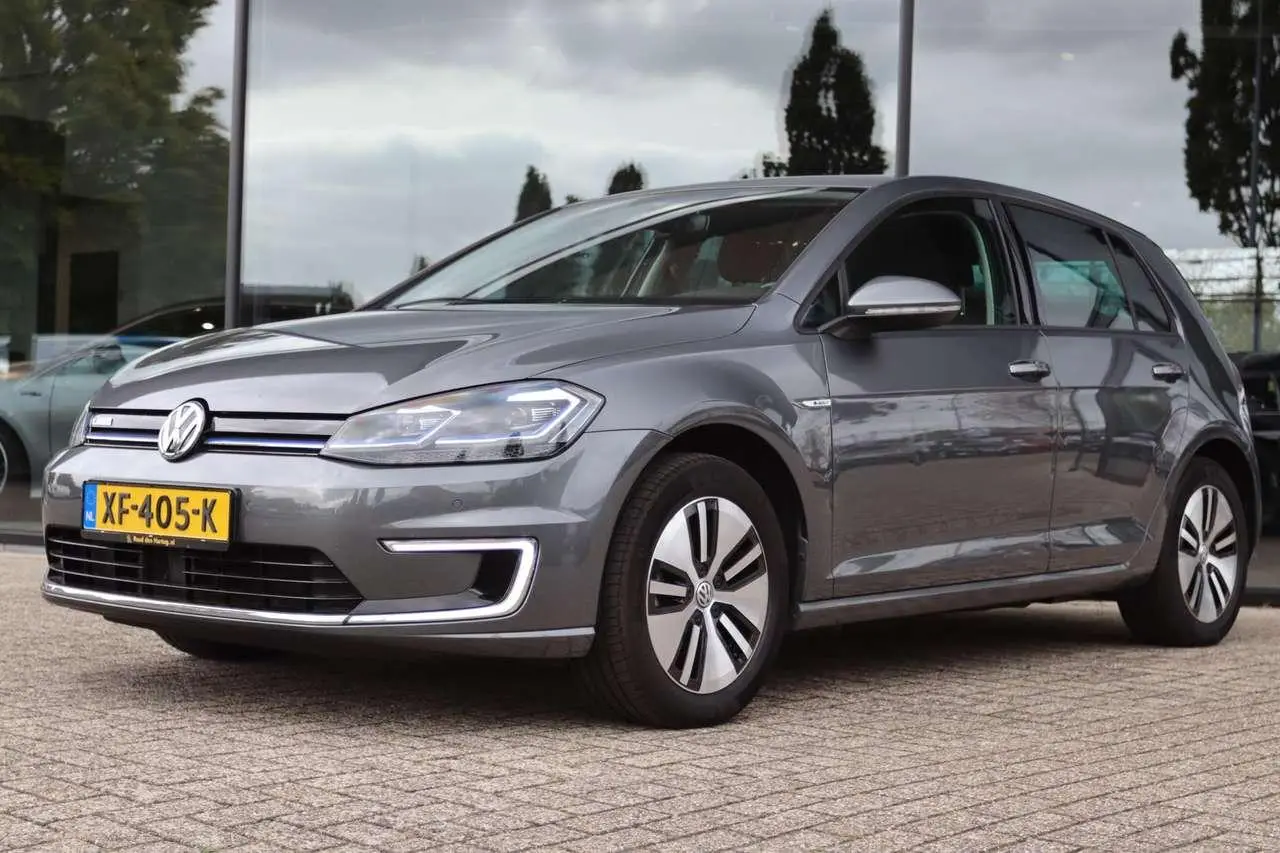 Photo 1 : Volkswagen Golf 2019 Electric