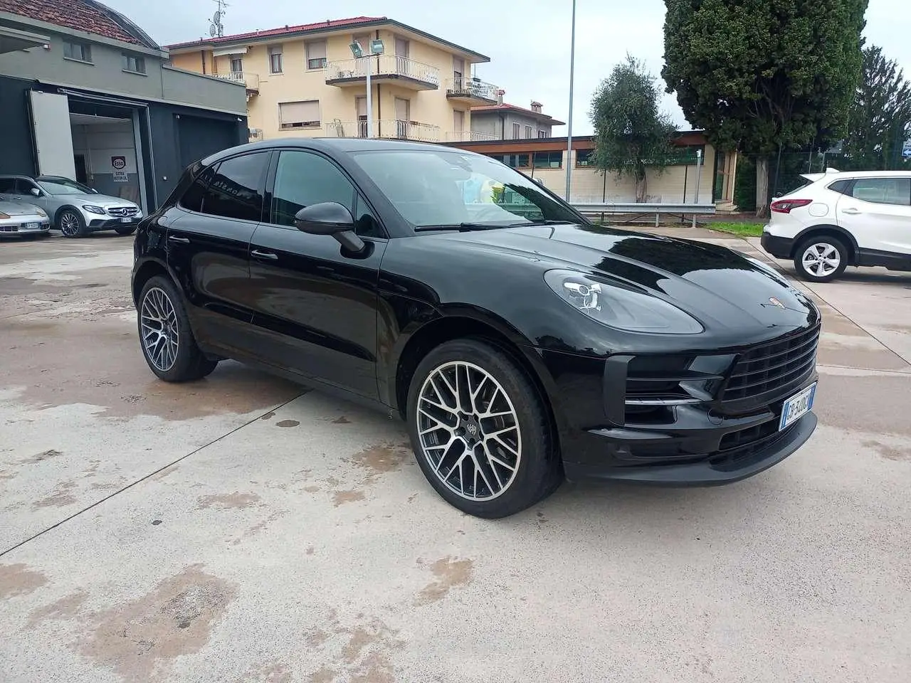 Photo 1 : Porsche Macan 2020 Petrol