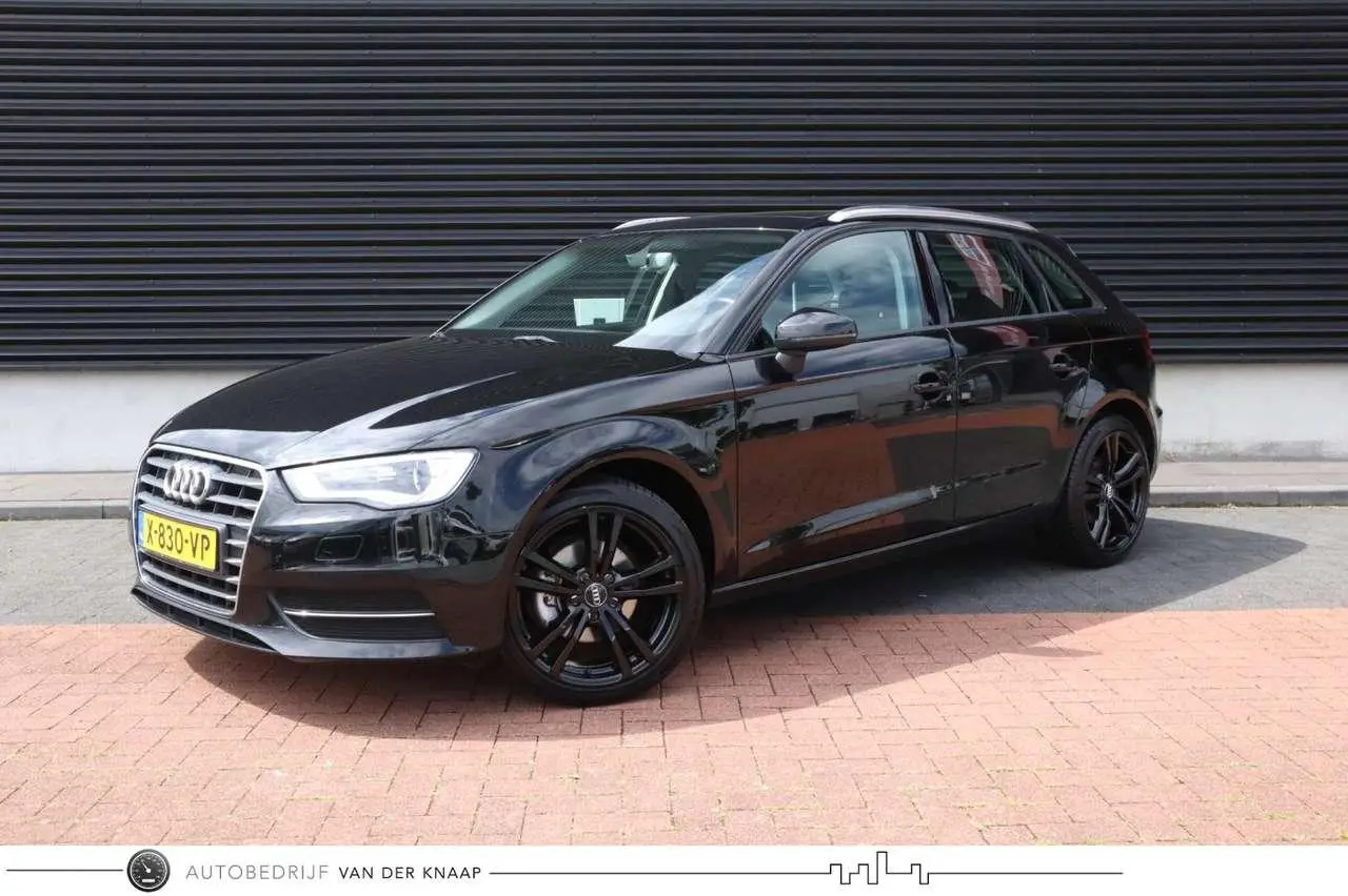 Photo 1 : Audi A3 2015 Essence