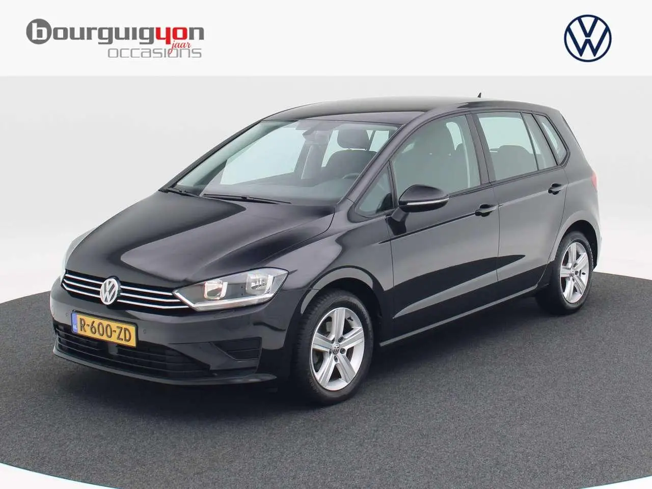 Photo 1 : Volkswagen Golf 2015 Petrol