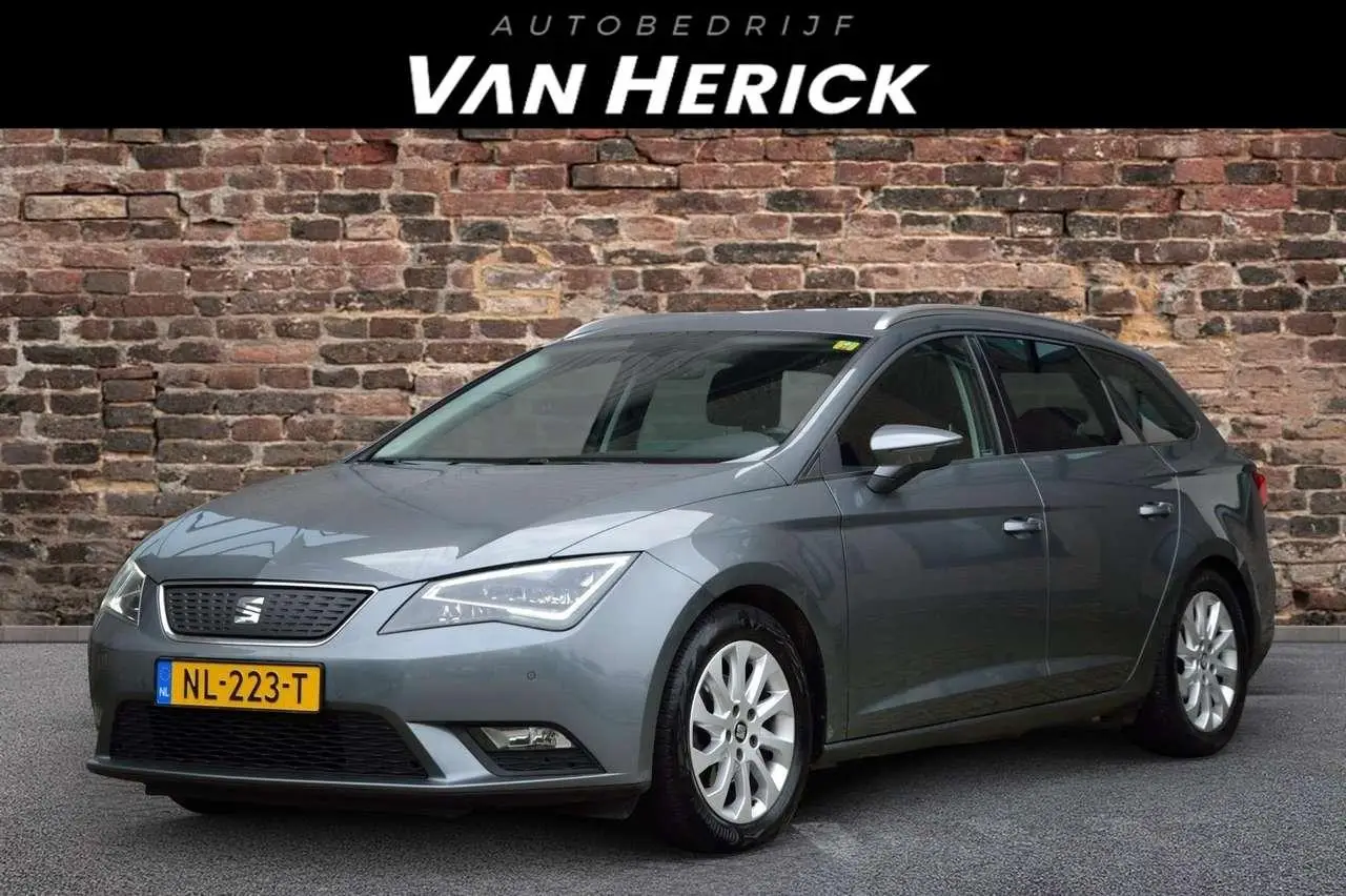 Photo 1 : Seat Leon 2017 Petrol