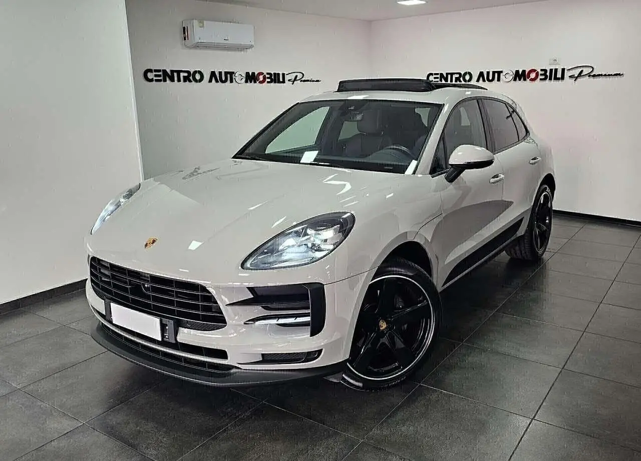 Photo 1 : Porsche Macan 2020 Petrol