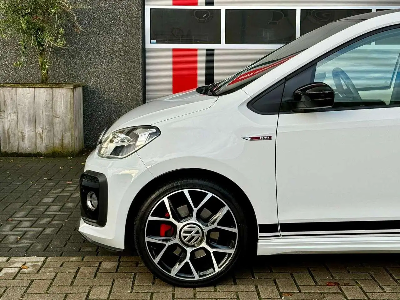 Photo 1 : Volkswagen Up! 2018 Petrol