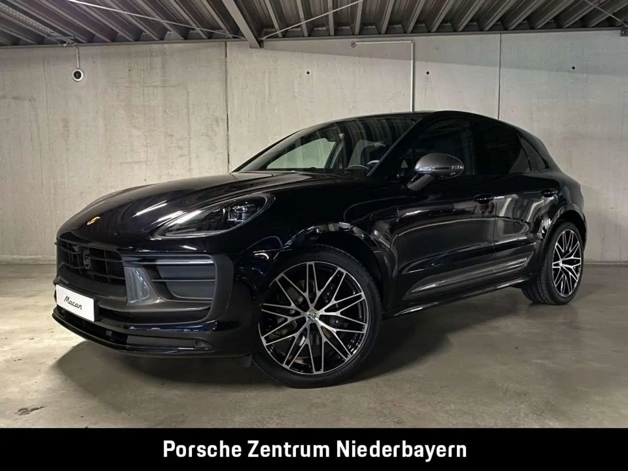 Photo 1 : Porsche Macan 2024 Petrol