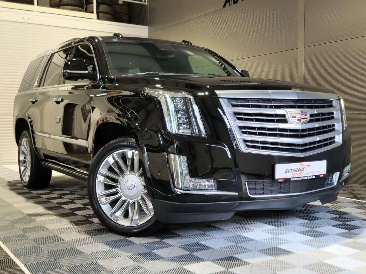 Photo 1 : Cadillac Escalade 2019 Essence