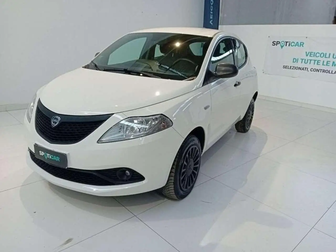 Photo 1 : Lancia Ypsilon 2019 Others