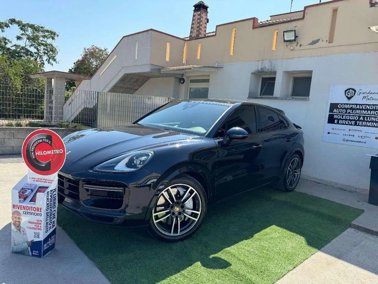 Photo 1 : Porsche Cayenne 2020 Essence