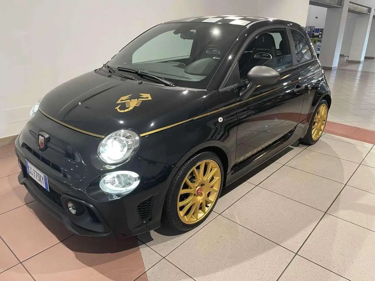 Photo 1 : Abarth 595 2021 Petrol