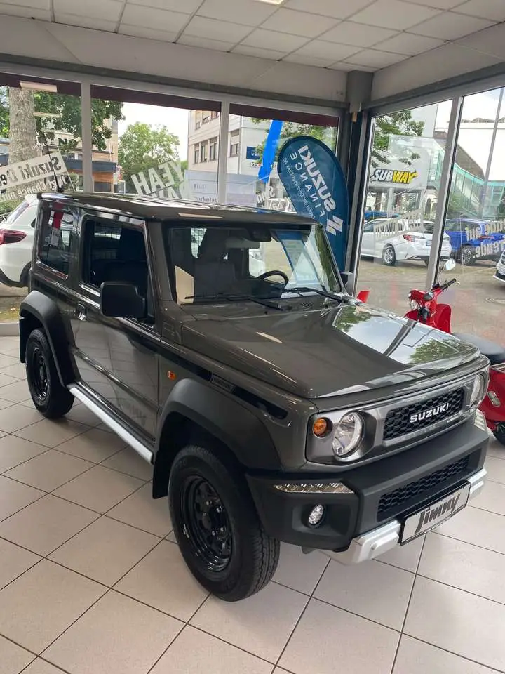 Photo 1 : Suzuki Jimny 2024 Petrol