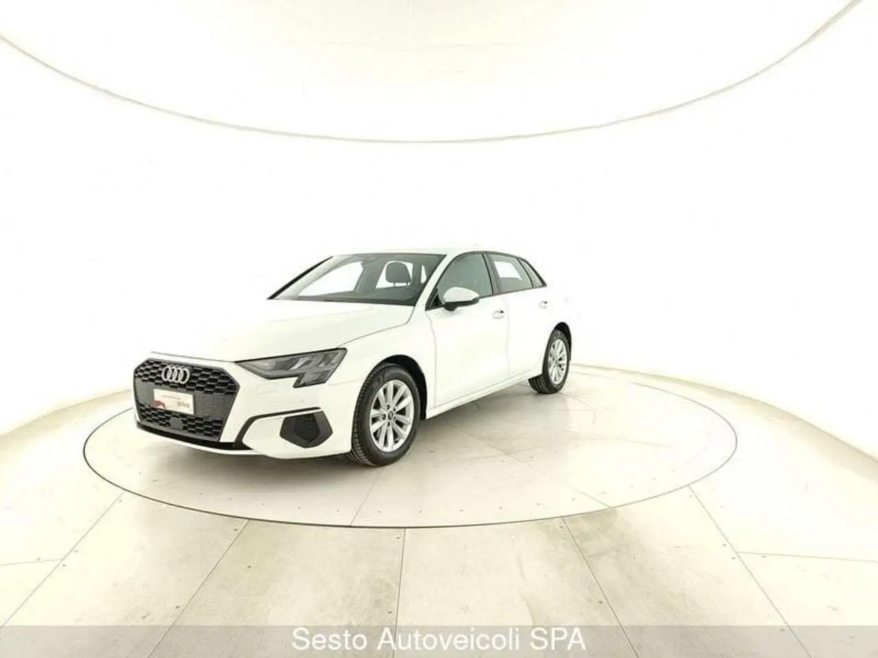 Photo 1 : Audi A3 2021 Petrol