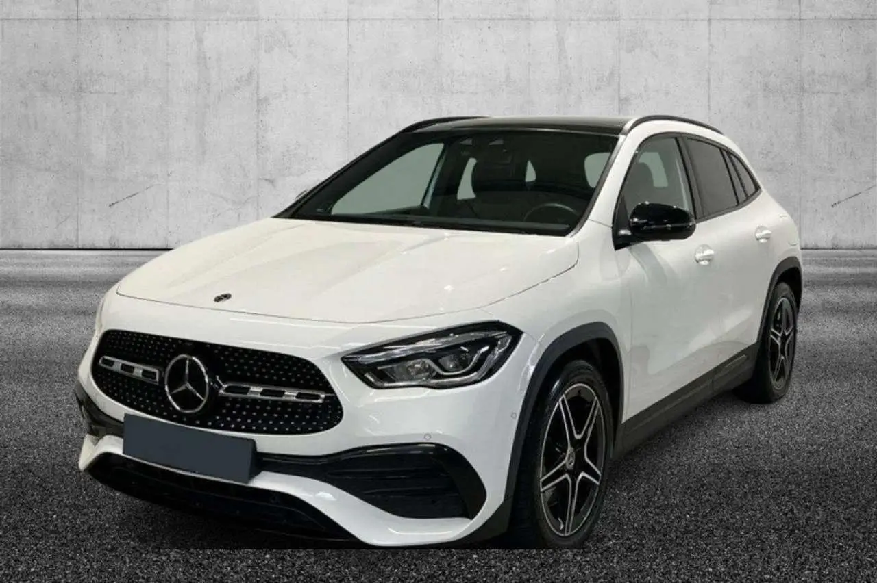 Photo 1 : Mercedes-benz Classe Gla 2020 Petrol