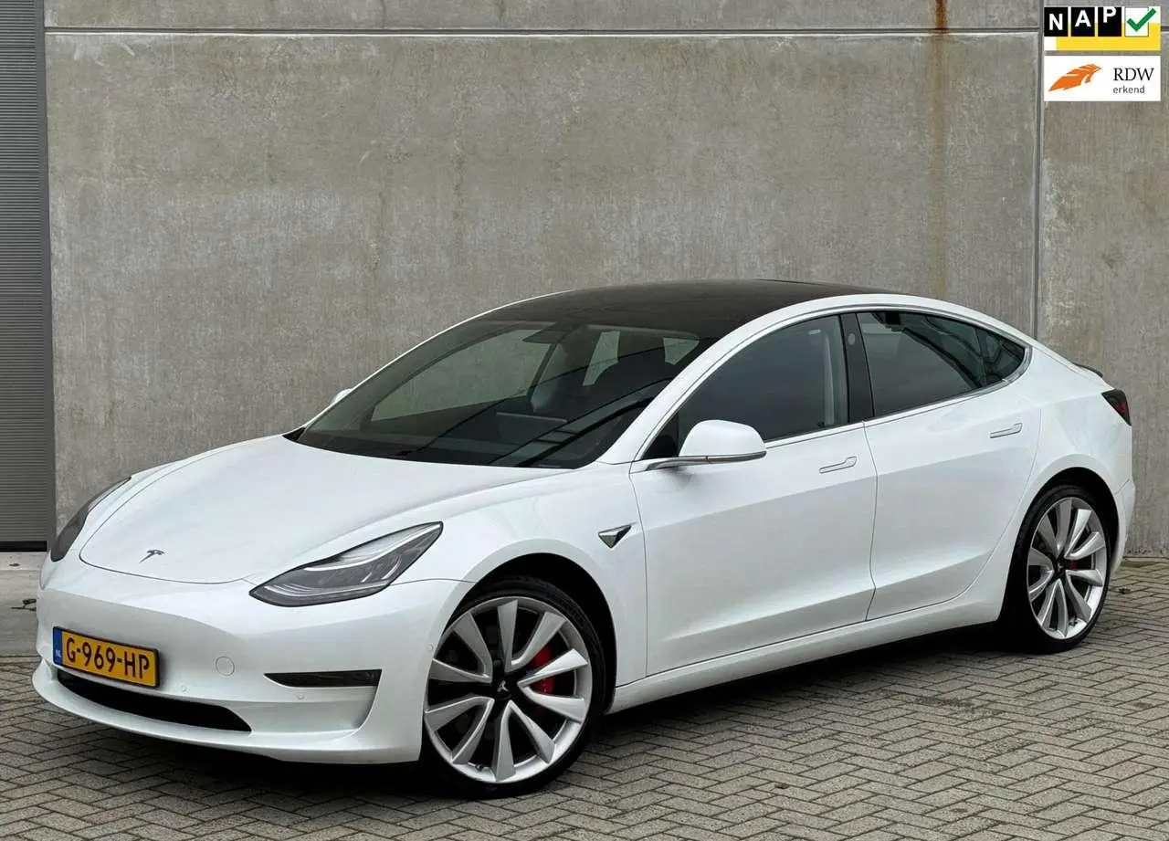 Photo 1 : Tesla Model 3 2019 Electric