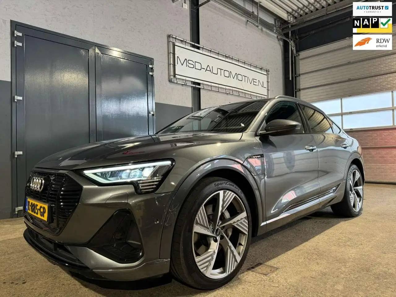 Photo 1 : Audi E-tron 2020 Électrique