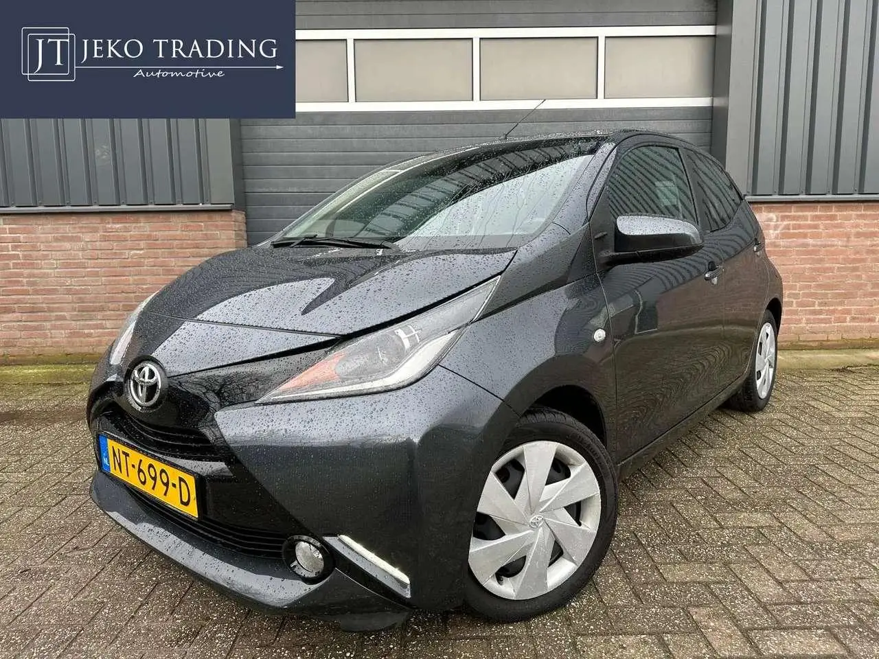 Photo 1 : Toyota Aygo 2017 Petrol