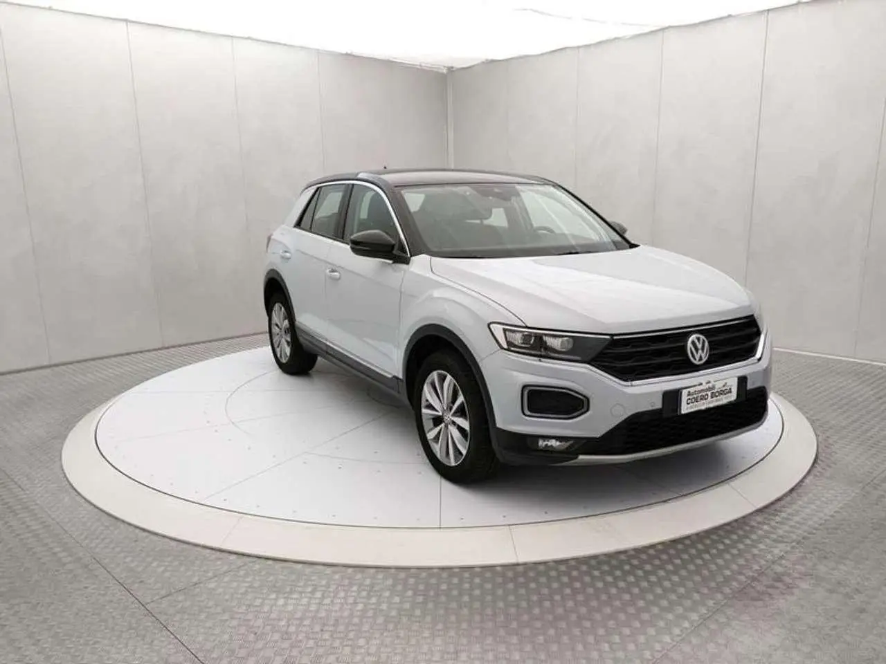 Photo 1 : Volkswagen T-roc 2018 Essence