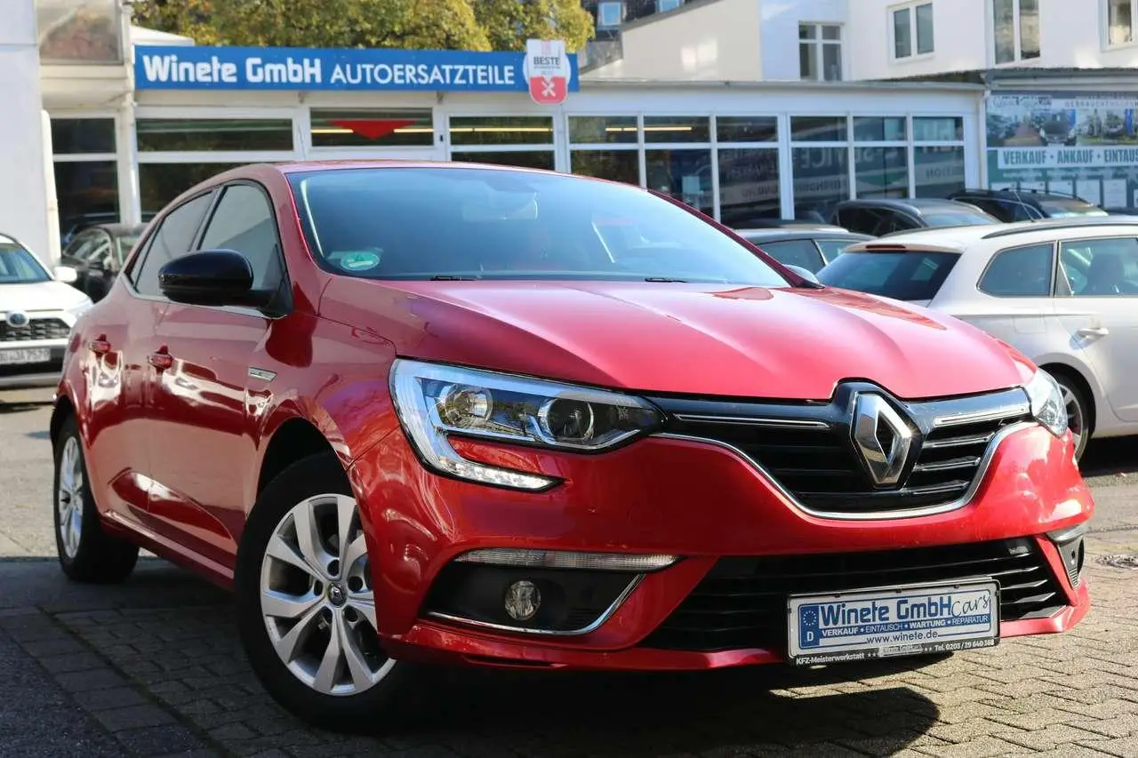 Photo 1 : Renault Megane 2019 Petrol