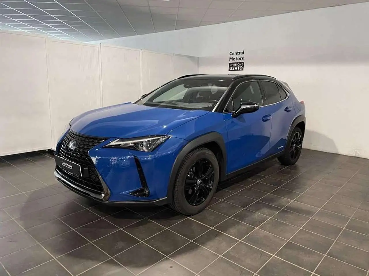 Photo 1 : Lexus Ux 2021 Hybrid