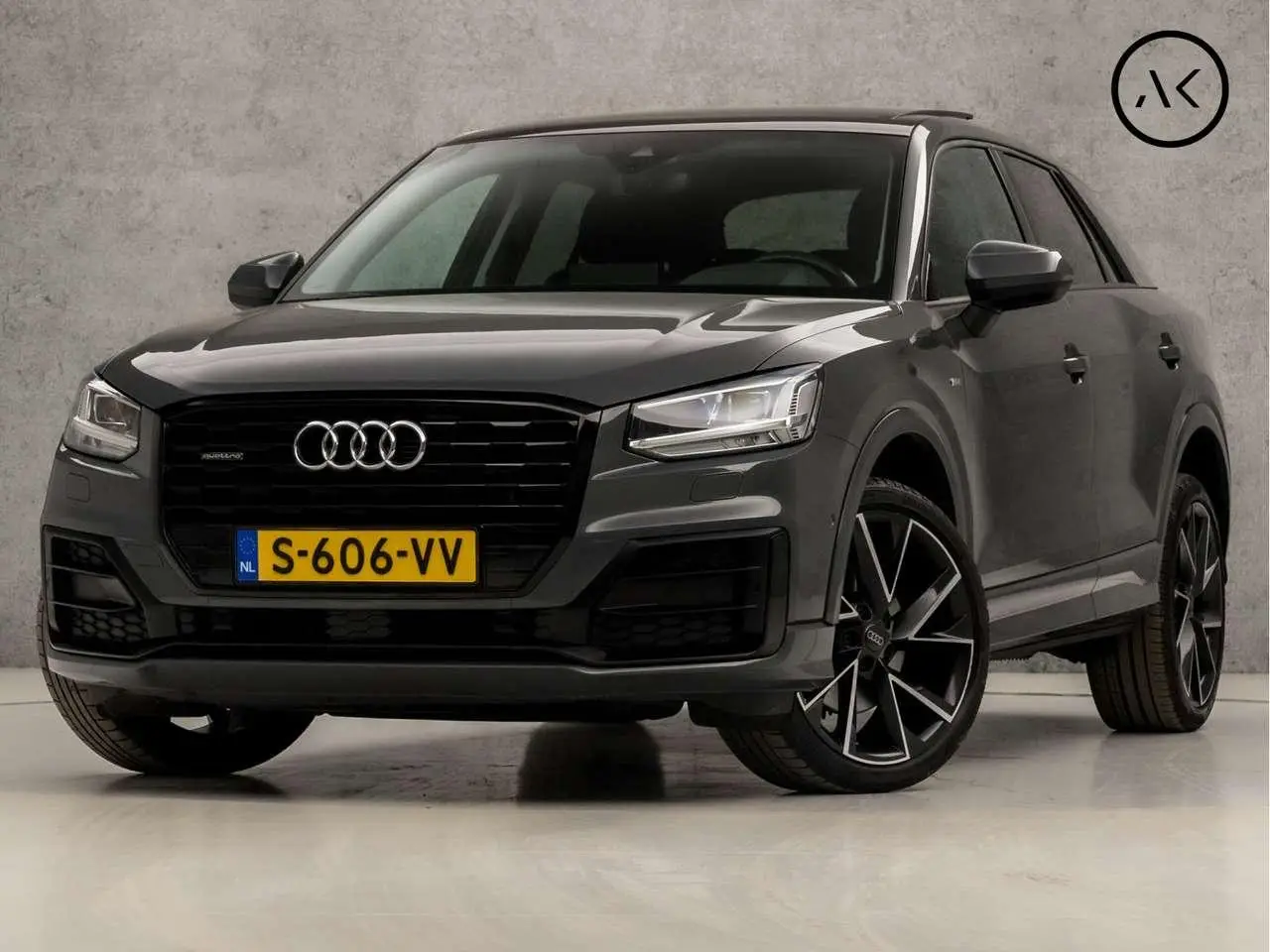 Photo 1 : Audi Q2 2018 Petrol