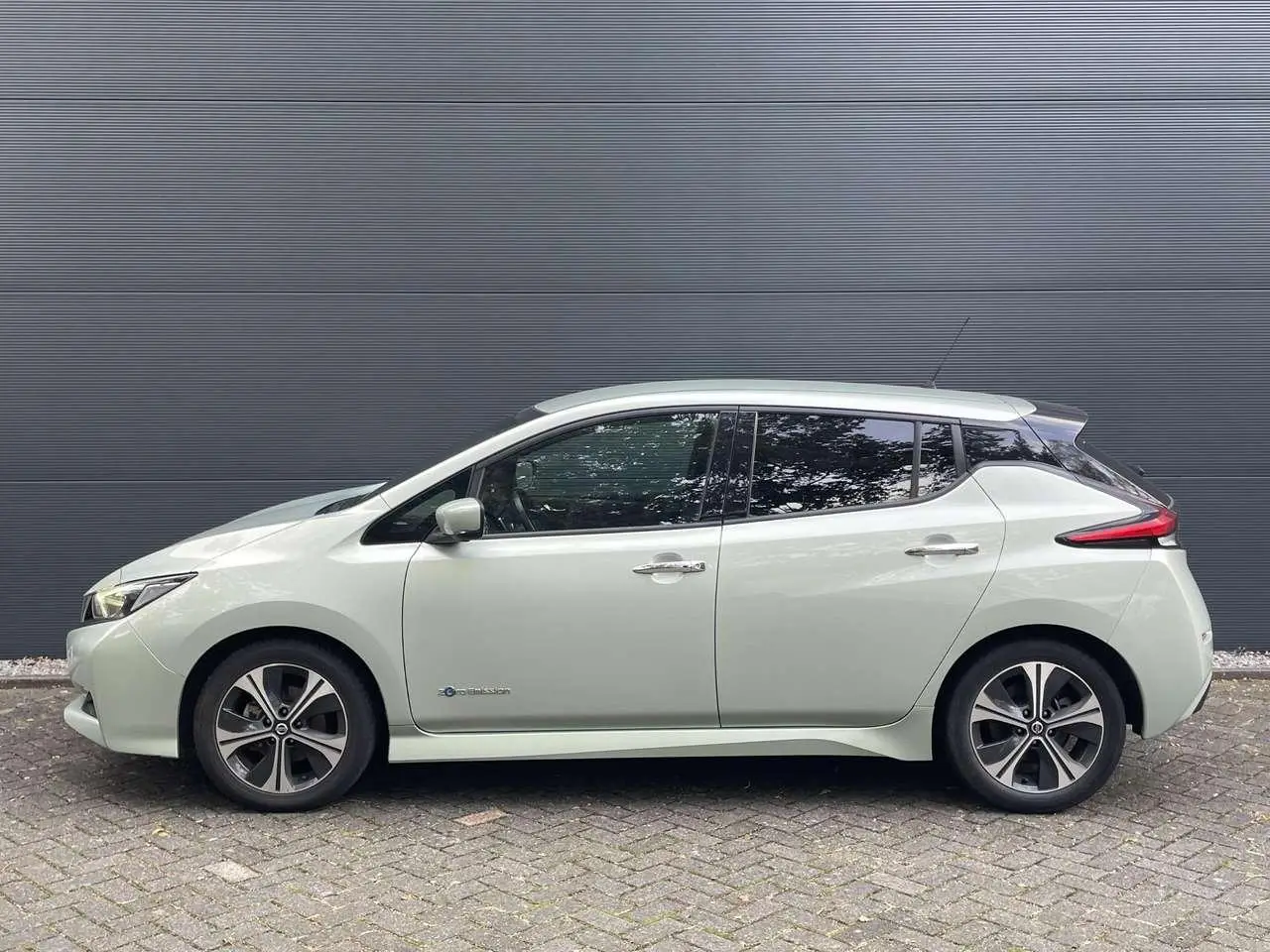 Photo 1 : Nissan Leaf 2019 Électrique