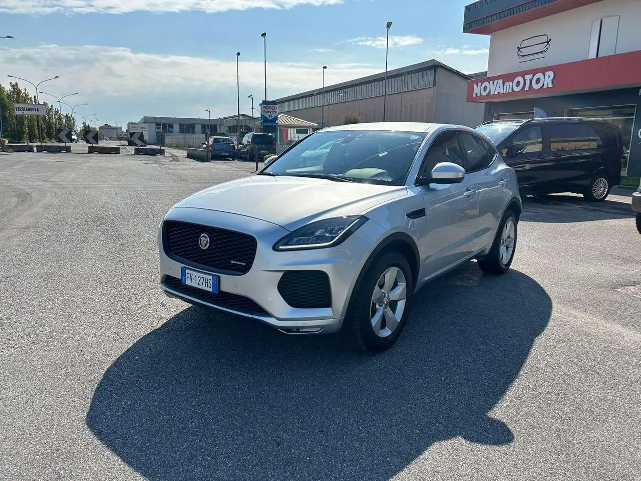 Photo 1 : Jaguar E-pace 2019 Essence