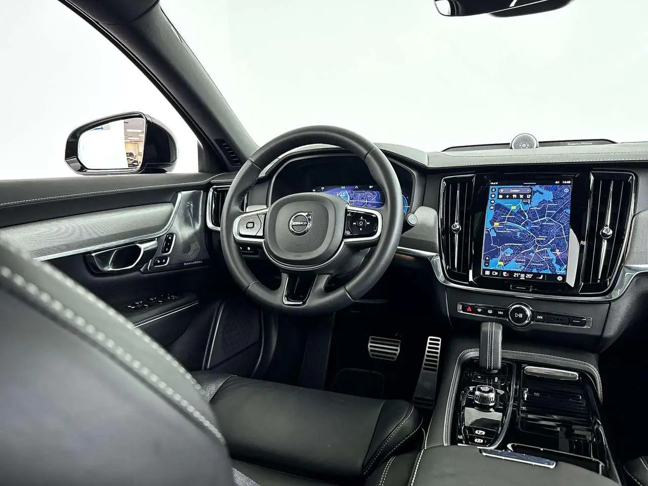 Photo 1 : Volvo V90 2022 Hybrid