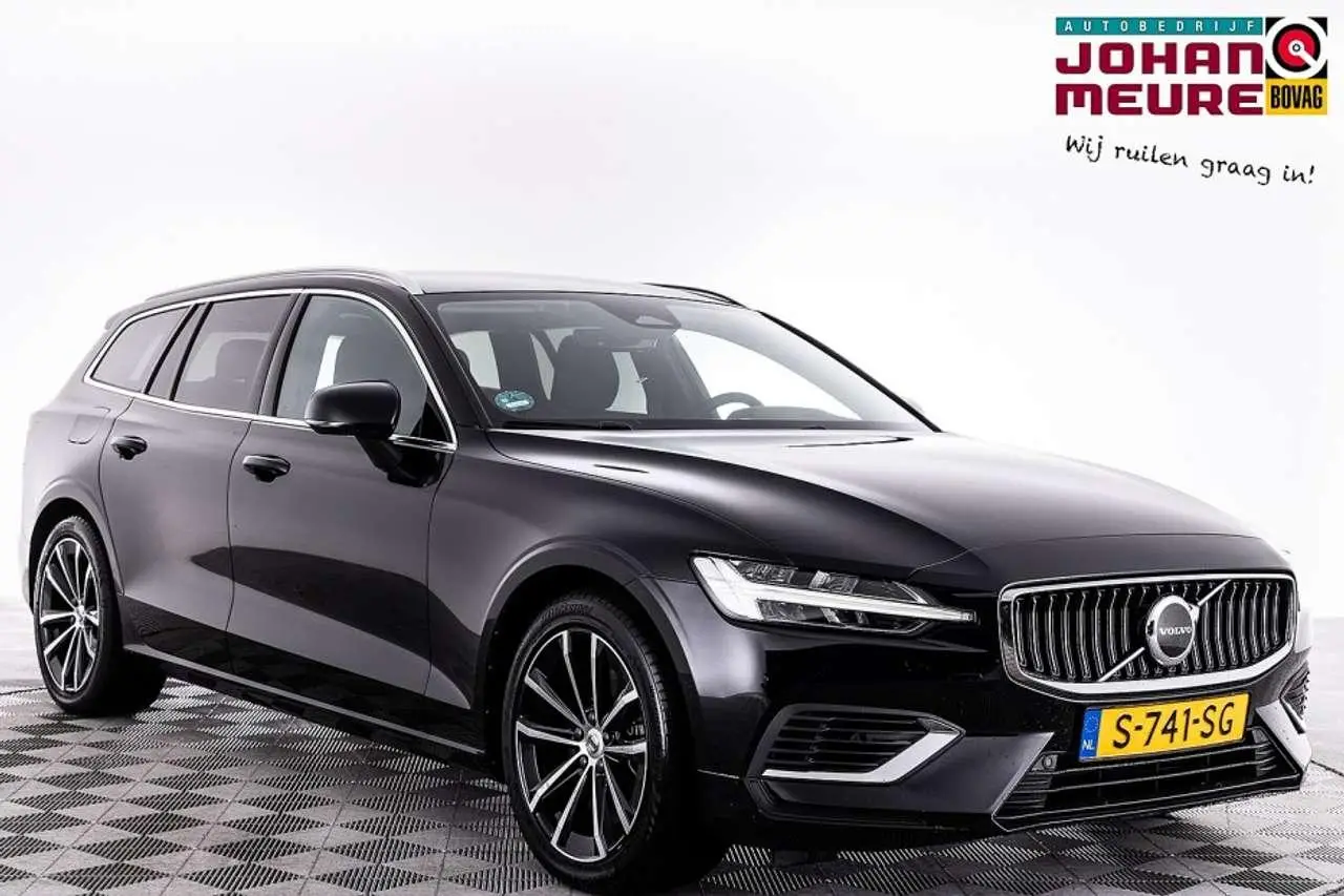 Photo 1 : Volvo V60 2023 Hybride