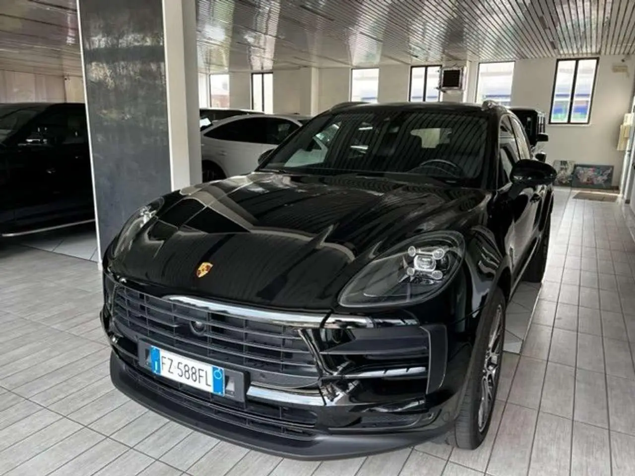 Photo 1 : Porsche Macan 2018 Petrol