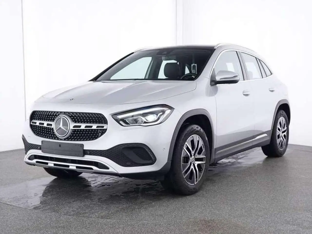 Photo 1 : Mercedes-benz Classe Gla 2022 Essence