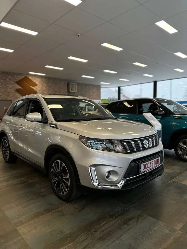 Photo 1 : Suzuki Vitara 2019 Petrol