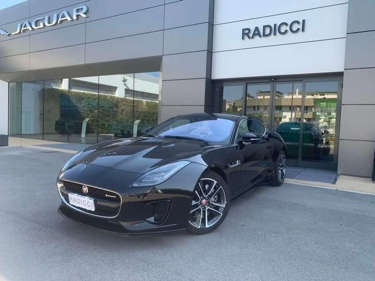 Photo 1 : Jaguar F-type 2018 Petrol