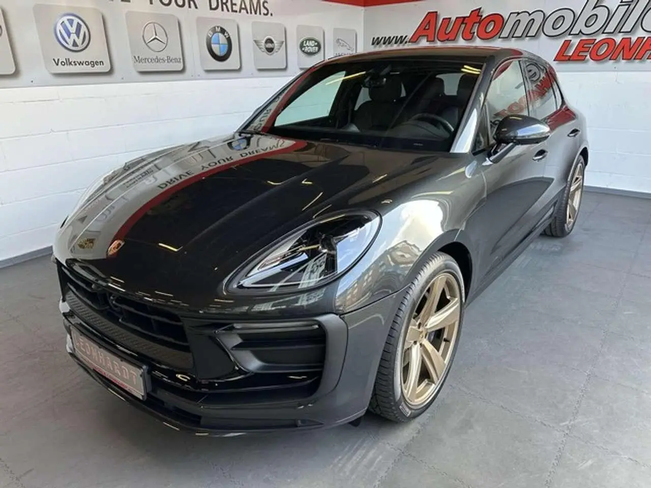 Photo 1 : Porsche Macan 2024 Petrol