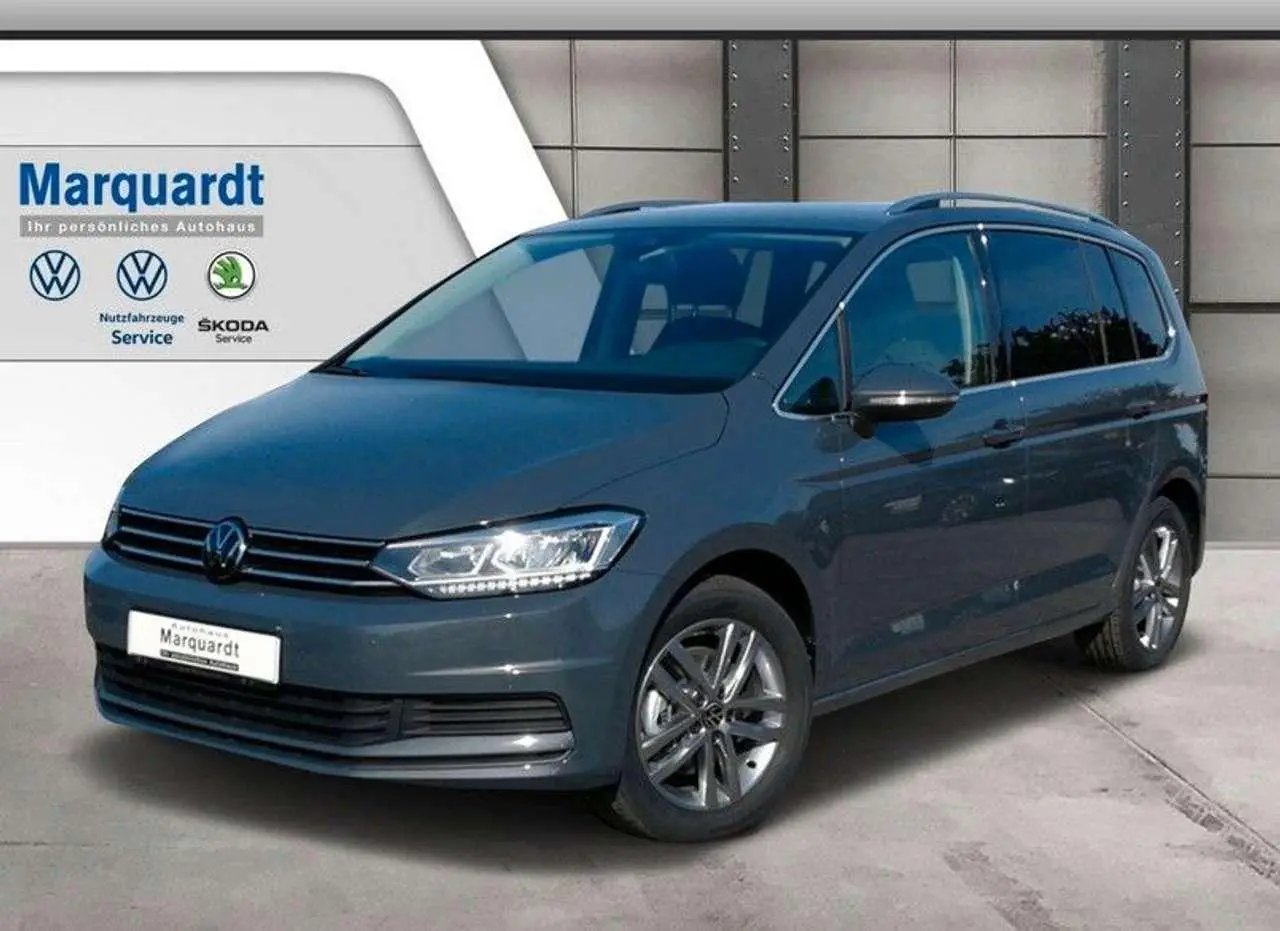 Photo 1 : Volkswagen Touran 2024 Petrol