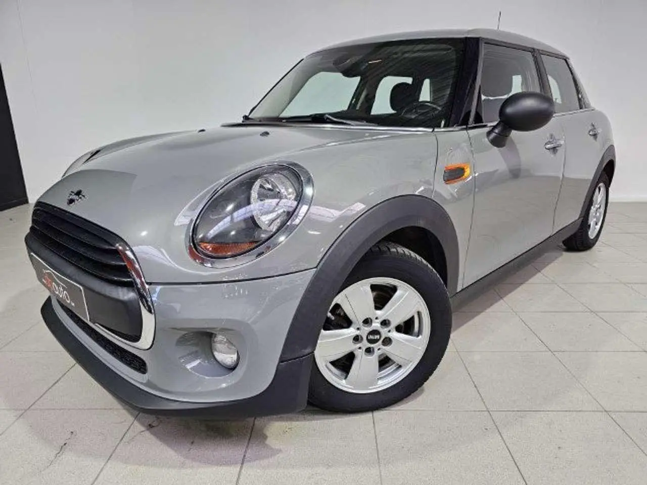 Photo 1 : Mini One 2019 Petrol