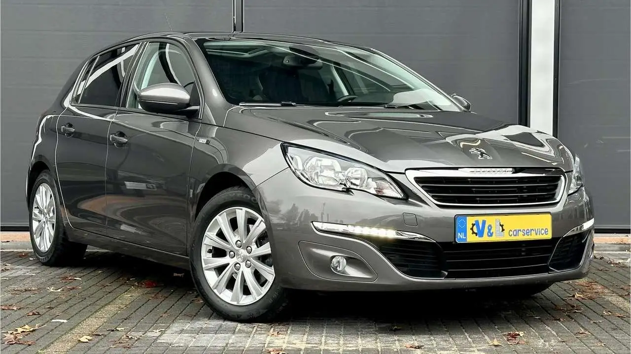 Photo 1 : Peugeot 308 2017 Petrol