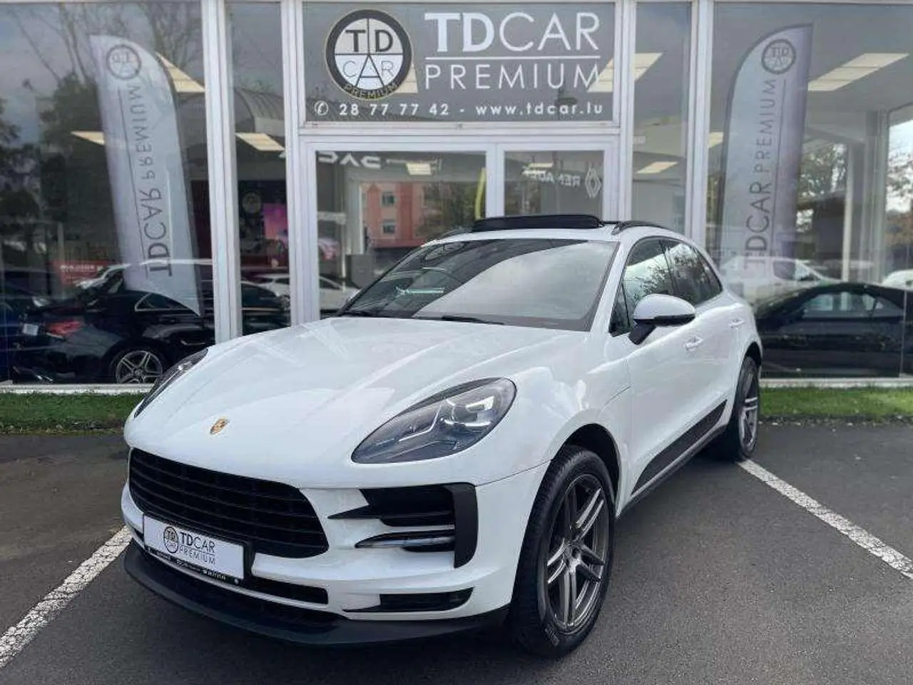 Photo 1 : Porsche Macan 2021 Petrol