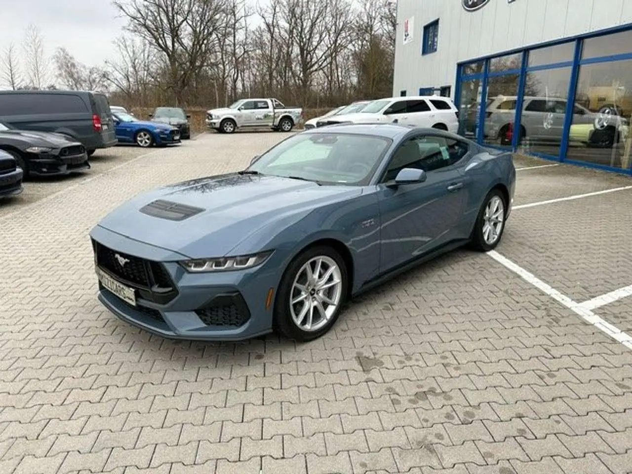 Photo 1 : Ford Mustang 2024 Essence