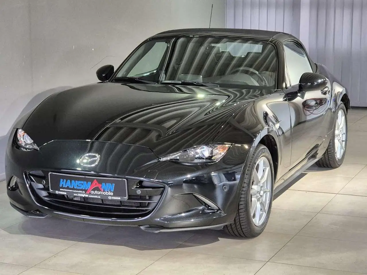 Photo 1 : Mazda Mx-5 2017 Petrol