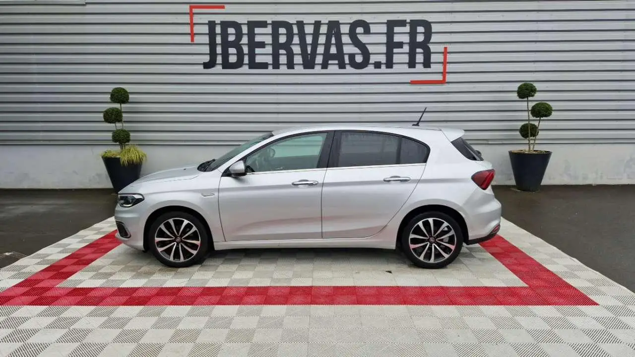 Photo 1 : Fiat Tipo 2019 Petrol