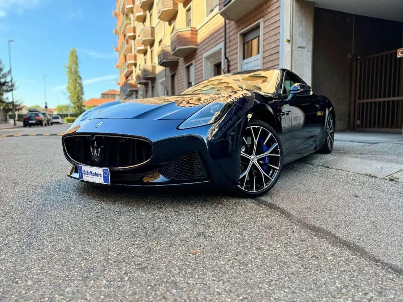 Photo 1 : Maserati Granturismo 2024 Petrol