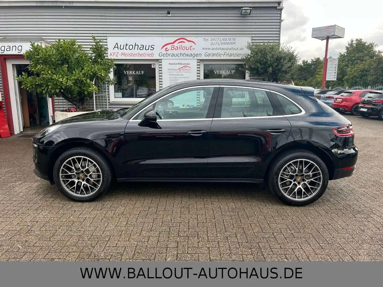 Photo 1 : Porsche Macan 2018 Petrol