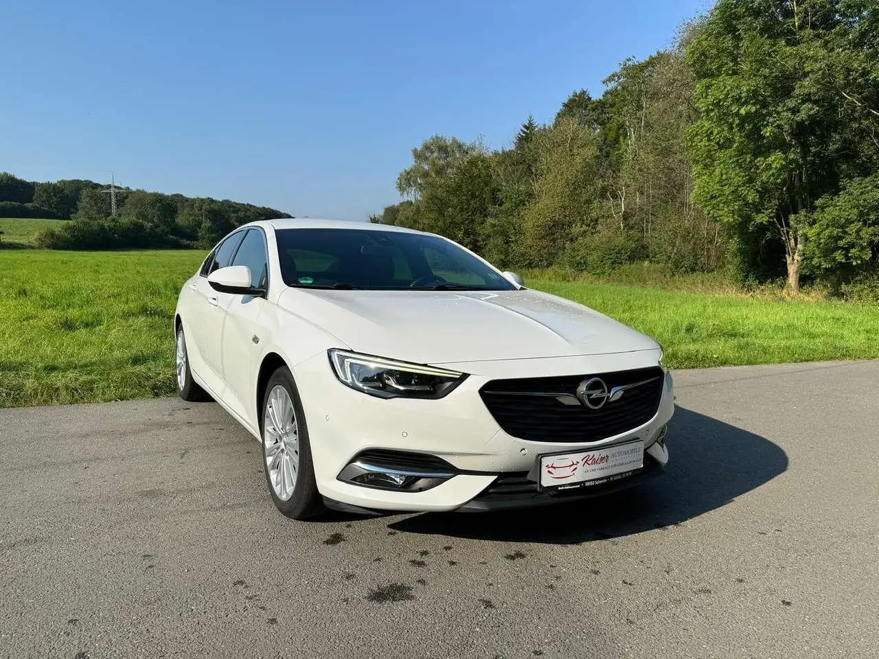 Photo 1 : Opel Insignia 2017 Essence