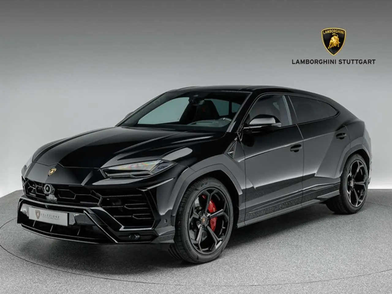 Photo 1 : Lamborghini Urus 2022 Petrol