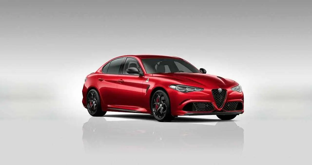 Photo 1 : Alfa Romeo Giulia 2024 Petrol