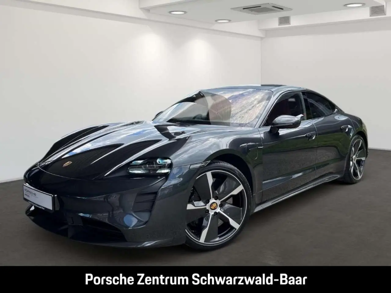 Photo 1 : Porsche Taycan 2021 Electric